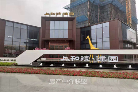 二实小实验中学附近二楼2室2厅1卫50万100m2